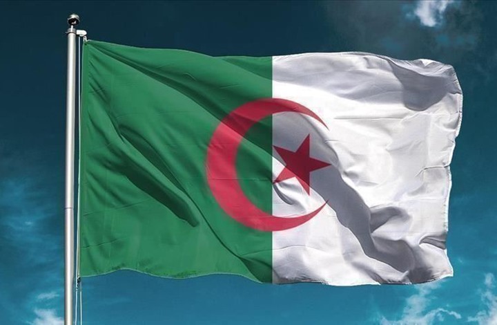 الجزائر: تمديد الحجر الصحي
