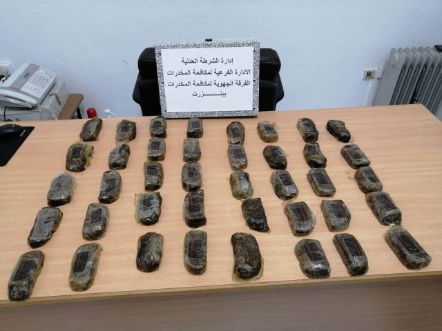 بنزرت… القبض على شخص بحوزته 40 صفيحة من مخدر القنب الهندي