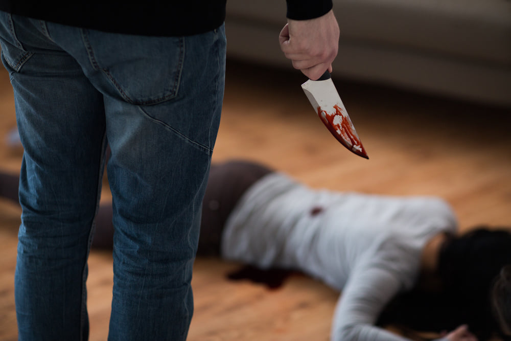 الإعدام لشاب قتل صديقته وأخفى جثّتها في صندوق السيارة