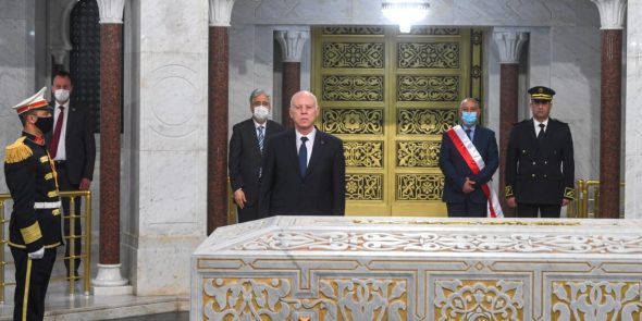 سعيّد: “البعض يريد أن يستمد مشروعيته من رفات الزعيم بورقيبة”